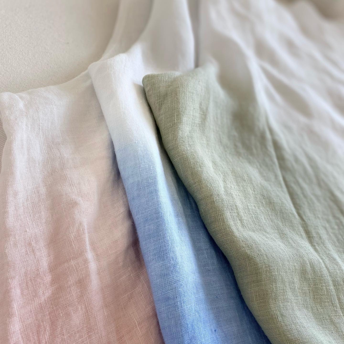 LINEN TIE SHOULDER V-NECK OMBRE DIP DYE WIDE LEG JUMPSUIT