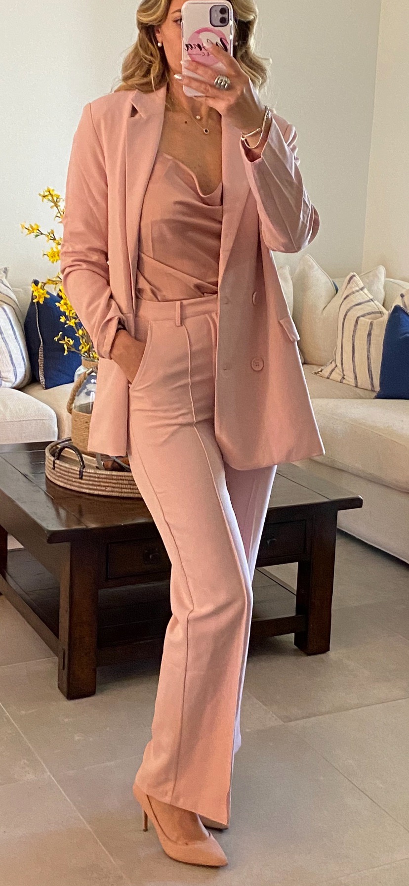 LEG PANTS