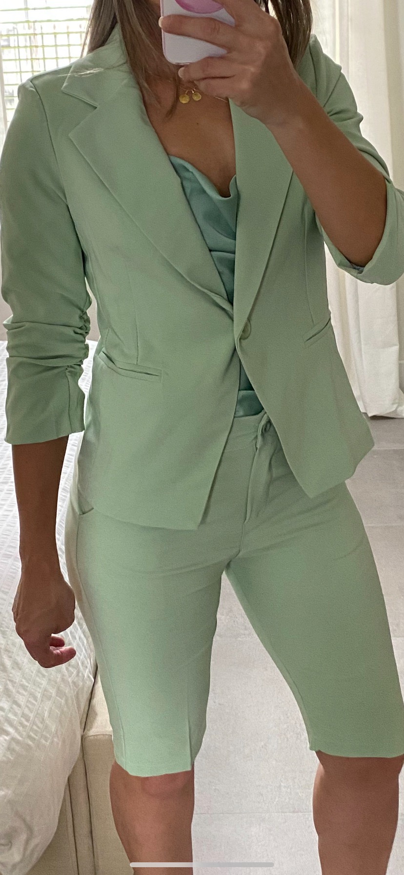 SINGLE BUTTON 3/4 RUCHED SLEEVE BLAZER