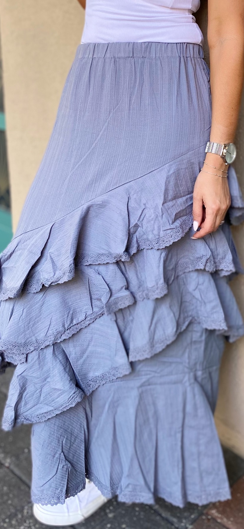 ASYMETRICAL RUFFLE DETAIL MAXI SKIRT WITH TONE TO TONE LACE CROCHET TRIM DETAIL